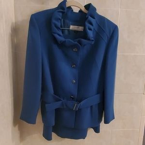 Tahari Arthur S Levine Suite